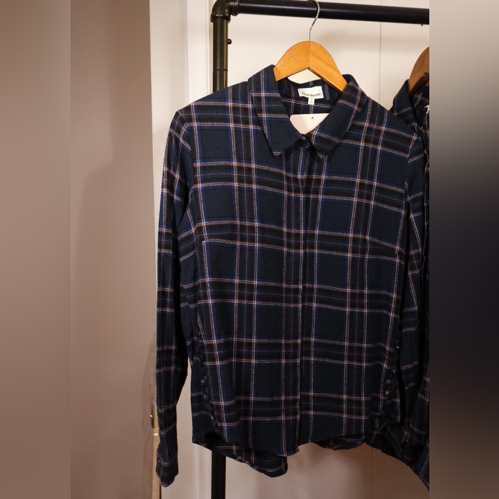 NWT Heartloom Plaid Flannel Buttondown - Picture 4 of 4